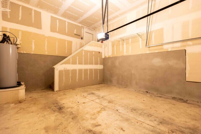 Building Photo - 1411 Frio Eagle