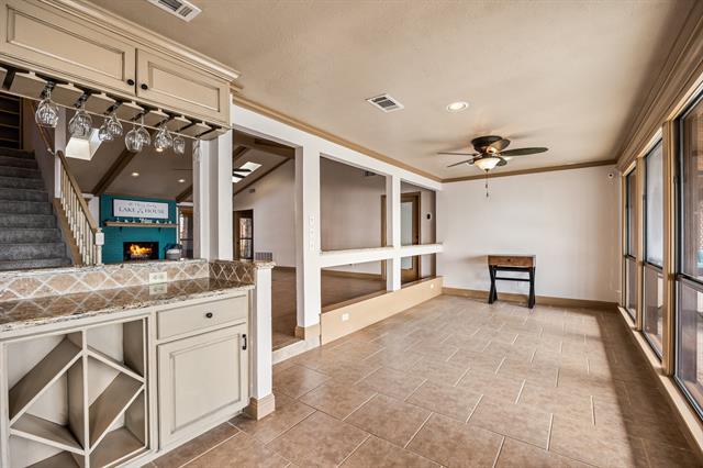 Building Photo - 18409 Shore Dr