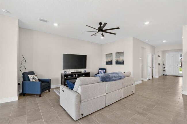 Building Photo - 152 Bright Ibis Ave