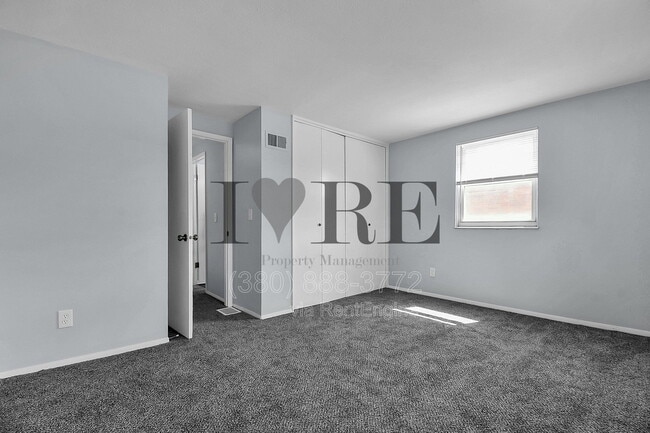 Building Photo - 1303 Barnett Rd