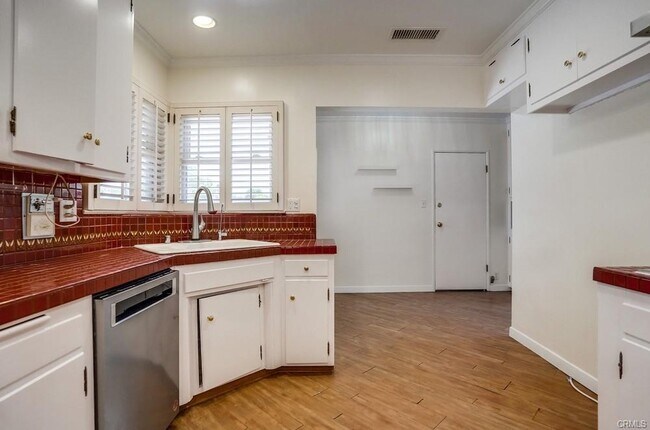 Primary Photo - 3117 Sonoma St
