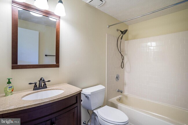 Building Photo - 7746 Patuxent Oak Ct