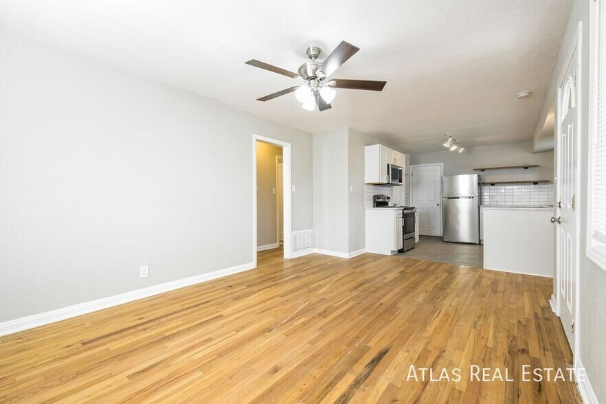 Building Photo - 1131 Geneva St