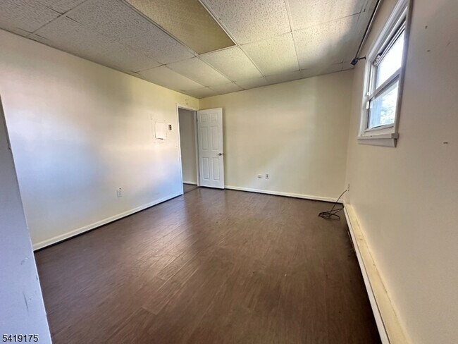 Building Photo - 11 Mabie St