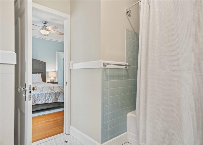 Building Photo - 112 Esplanade