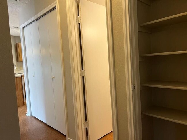 Building Photo - 7209 Aldea Dr