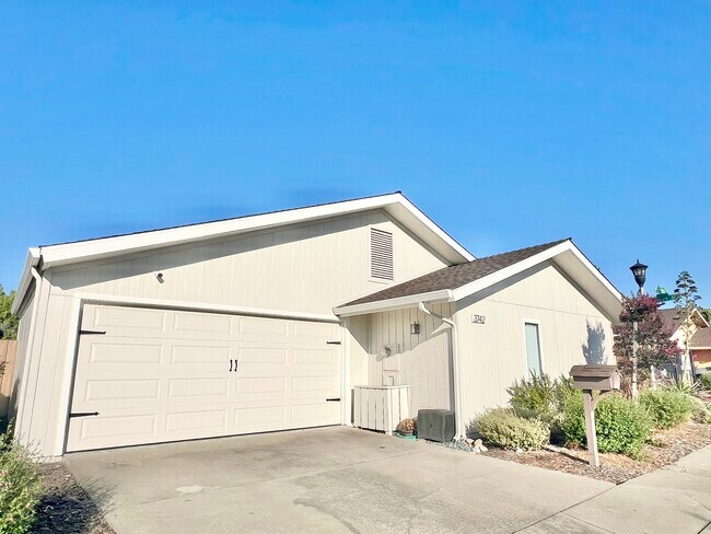 Building Photo - 3742 Mortensen Rd