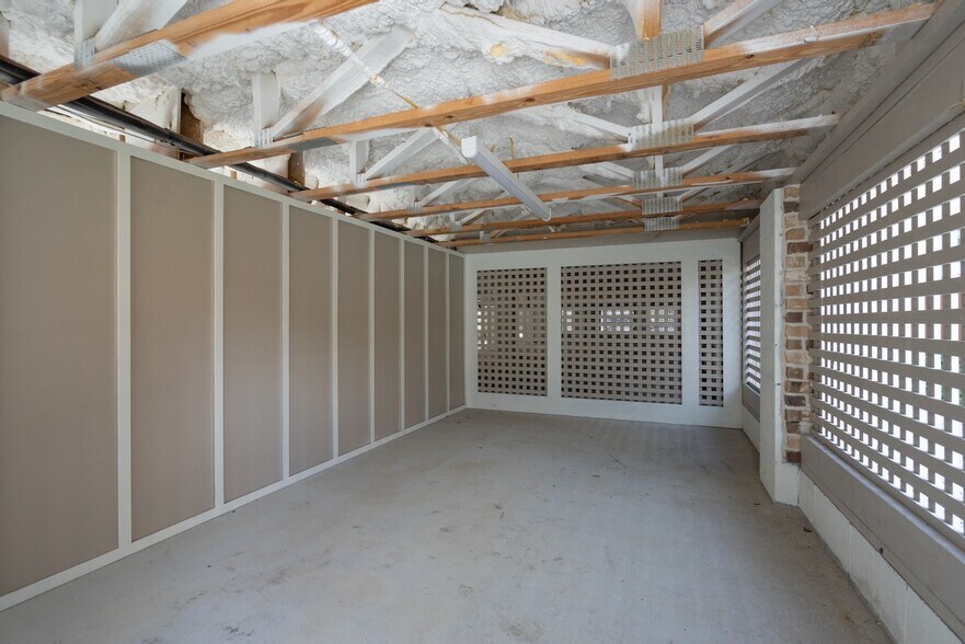 Building Photo - 171 Cordova St
