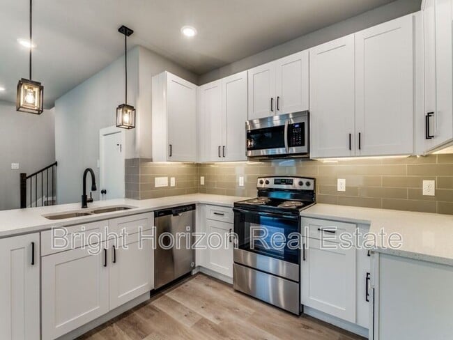 Building Photo - 3636 Frazier Ct