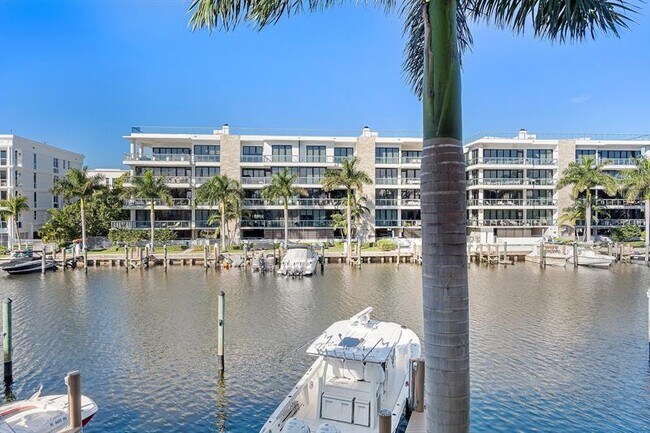 Building Photo - 59 Isle of Venice Dr
