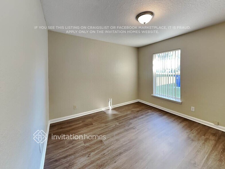 Building Photo - 11341 SW 21st St