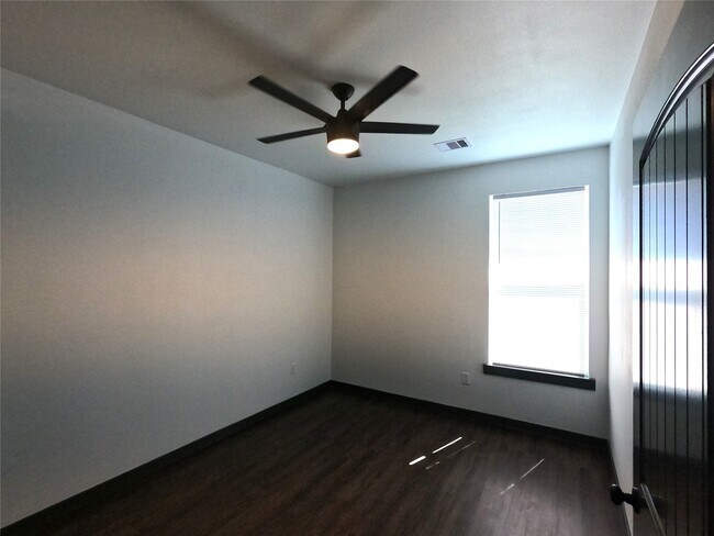 Building Photo - 5334 Rapido Rd