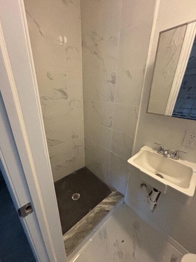 Building Photo - 4515 Needle Palm Dr