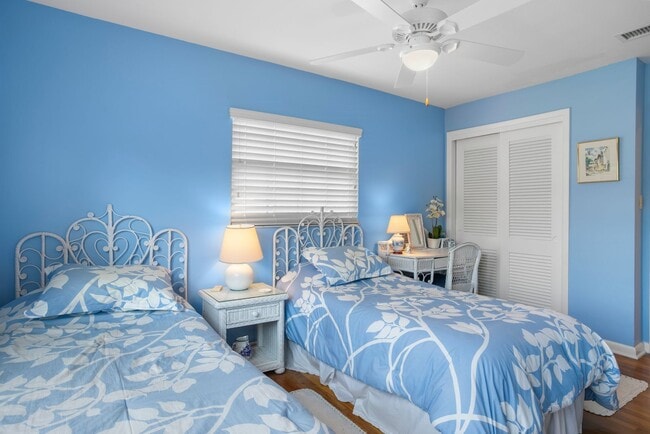 Building Photo - 4 bed, 3ba, 2 car garage home in Culbreath Heights