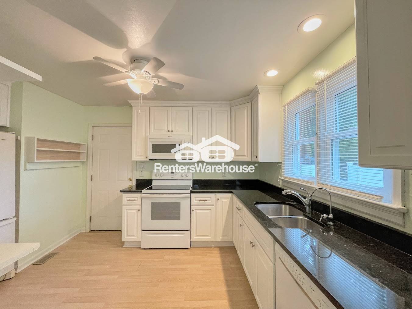 Building Photo - 531 Pagewood Dr