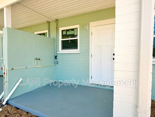 Building Photo - 750 Bethune St