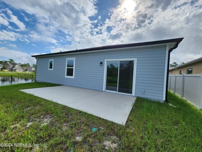 Building Photo - 2599 Lantana Ln