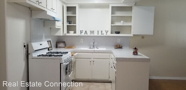 Building Photo - 13407 Cordary Ave