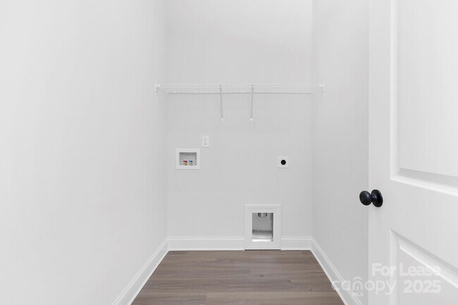 Building Photo - 9431 Weston Woods Ln