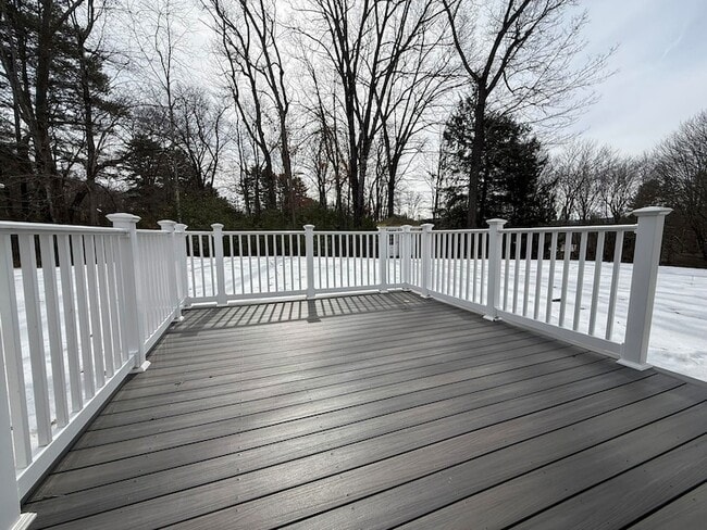 Building Photo - 286 Ceda Rd