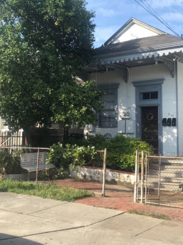 Building Photo - 2735 Iberville St