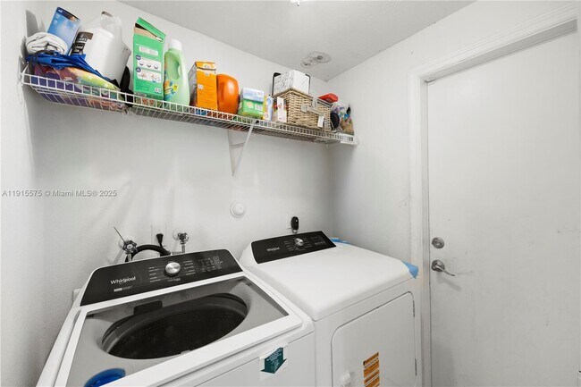 Building Photo - 11243 NW 58th Terrace