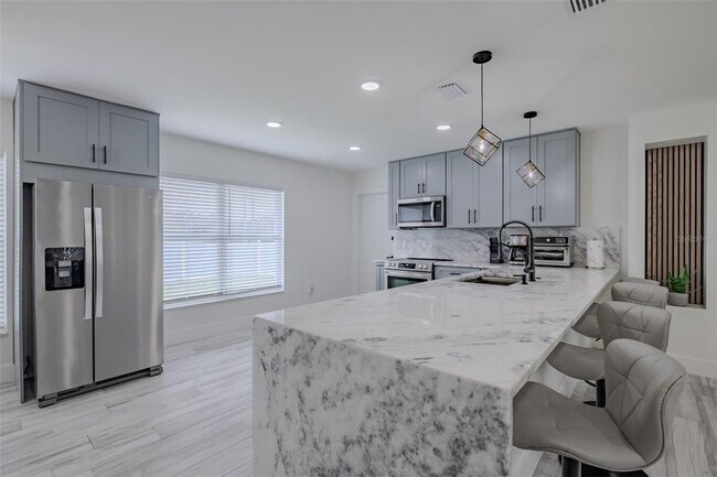 Building Photo - 23700 Lake Hills Dr