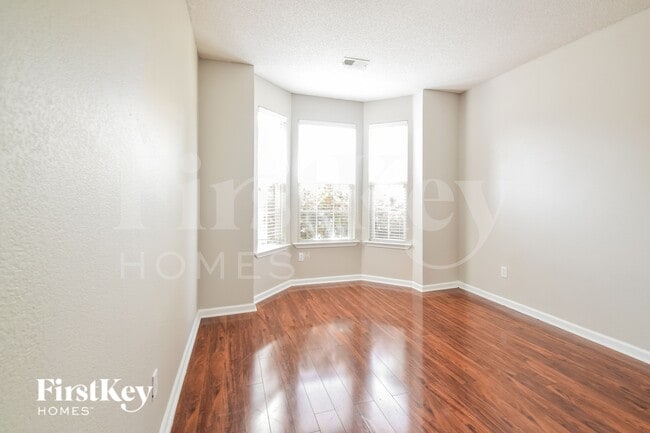 Building Photo - 7298 Hunter's Horn Dr