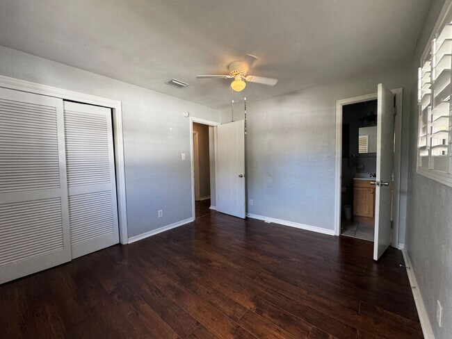 Building Photo - 3/2 in Ormond Terrace