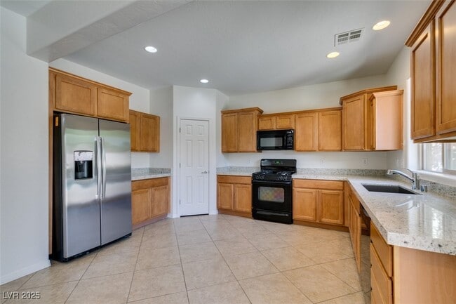 Building Photo - 11933 Orense Dr