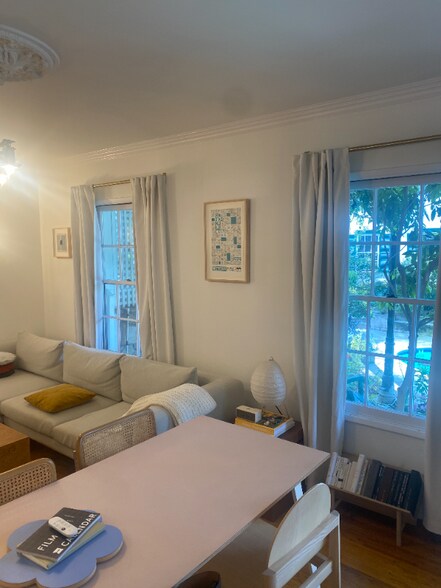 Building Photo - 4024-4028 Los Feliz Blvd