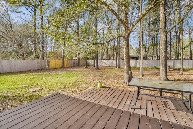 Building Photo - 16461 Hill Country Dr