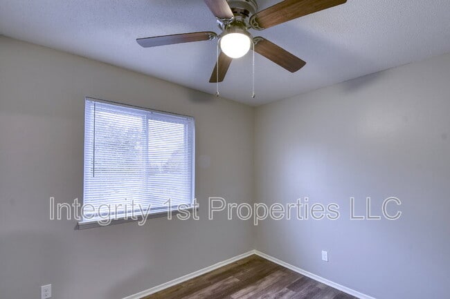 Building Photo - 2114 Swift St