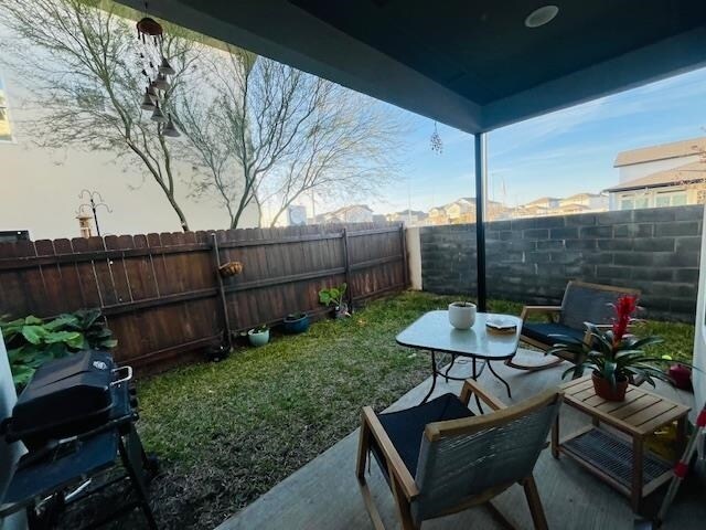 Building Photo - 204 Deer Path Lp