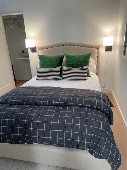 Building Photo - 9850 Springfield St