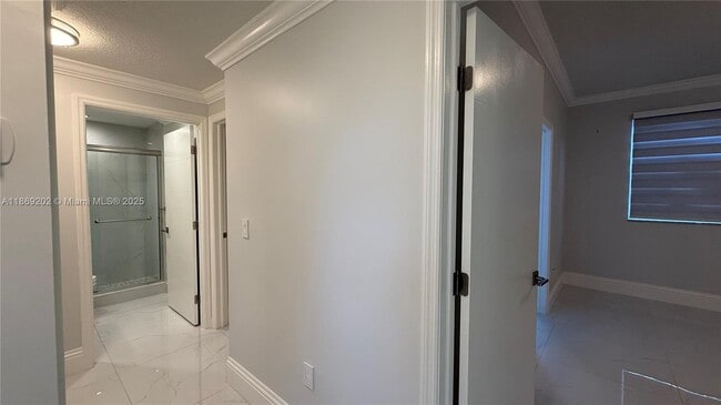 Building Photo - 8480 NW 139th Ln