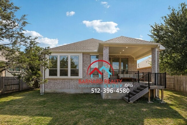 Building Photo - Available August 1: 4/3 home in La Cima