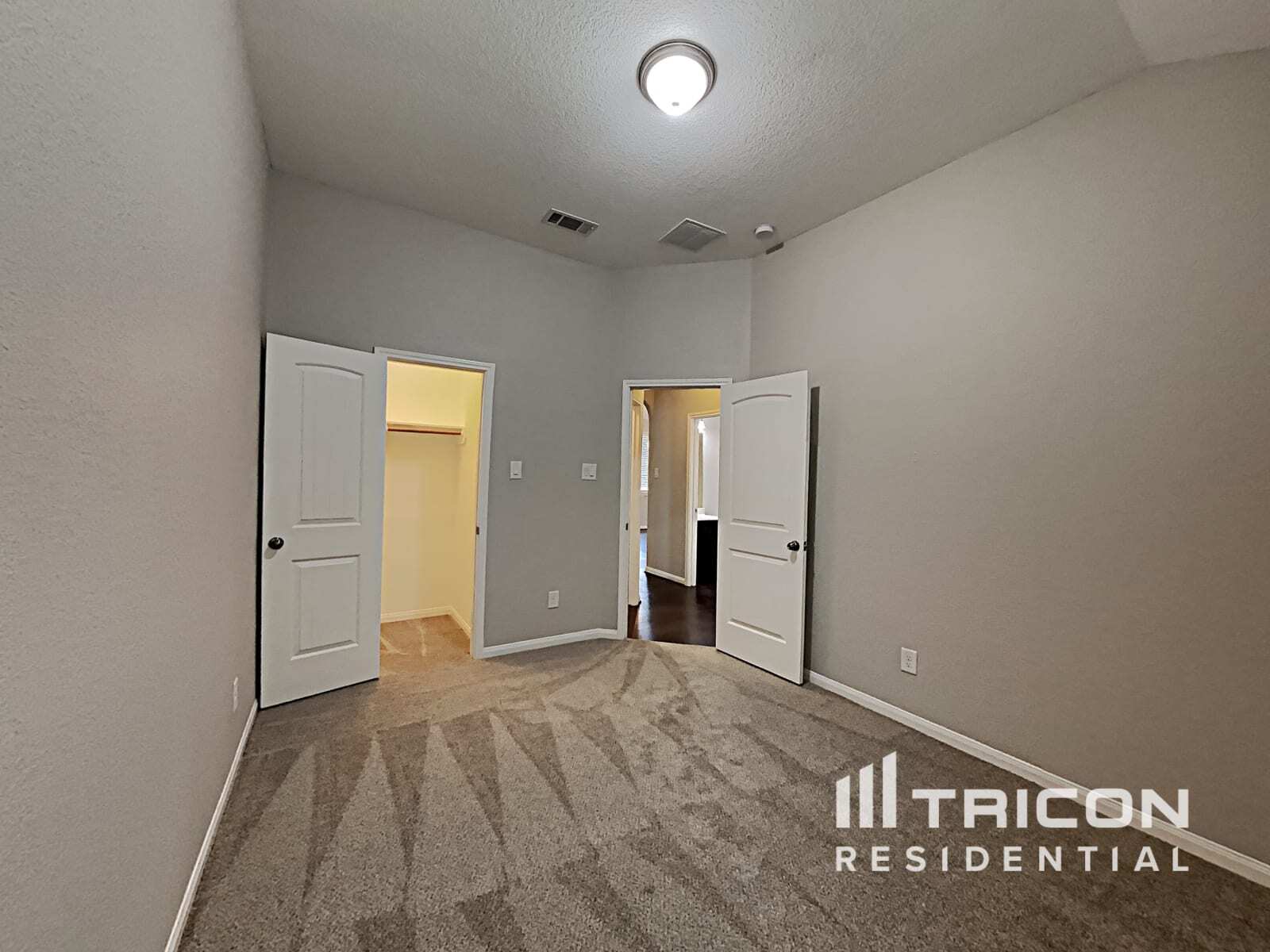 Building Photo - 21566 Alexa Forest Dr