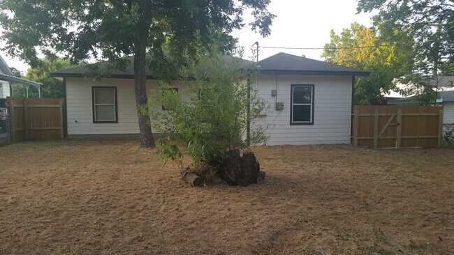 Building Photo - 234 Morningview Dr