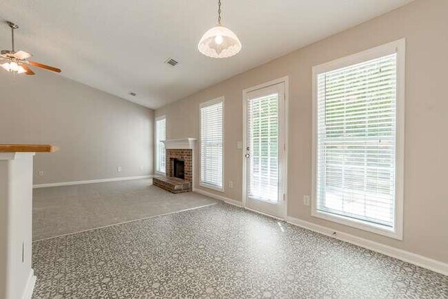 Building Photo - 1420 Jefferson Walk Cir