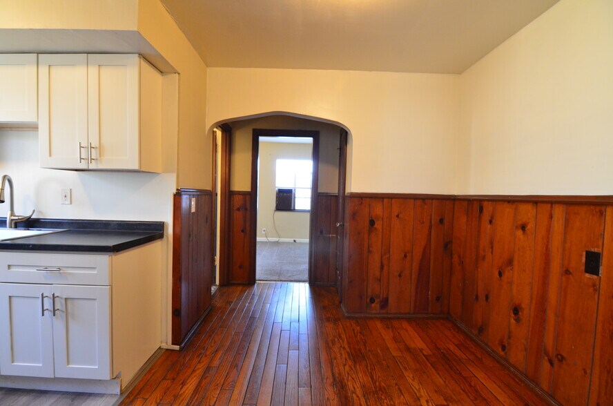 Building Photo - 7204 Reading Rd