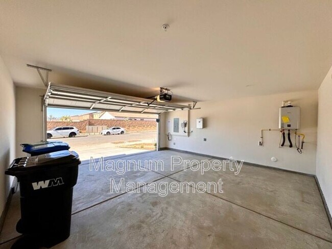 Building Photo - 31050 Rosebud Dr