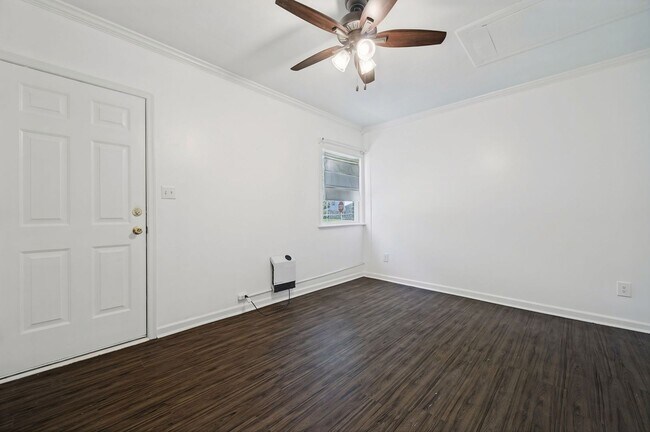 Building Photo - 1757 Lafayette Dr