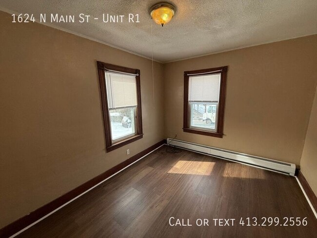 Building Photo - 1624 N Main St