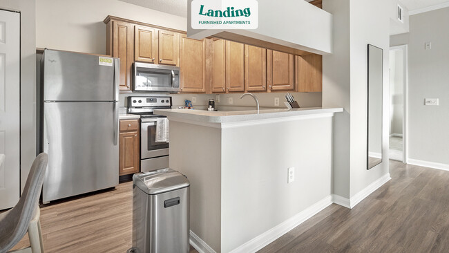Building Photo - 1000 Plantation Lakes Cir