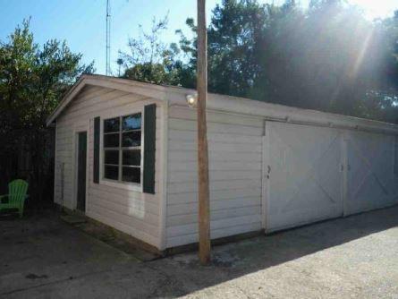 Building Photo - 1805 E Cervantes St