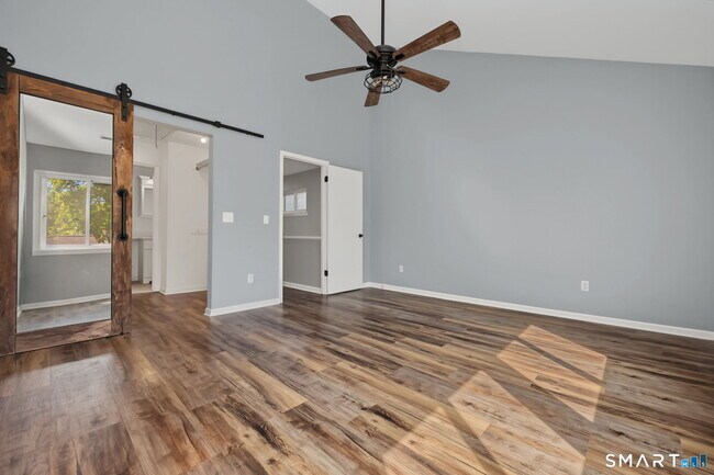 Building Photo - 35 Deer Run