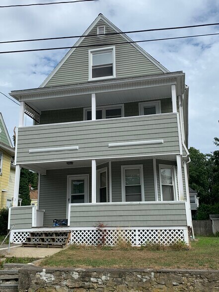 Building Photo - 10 Kinney Ave