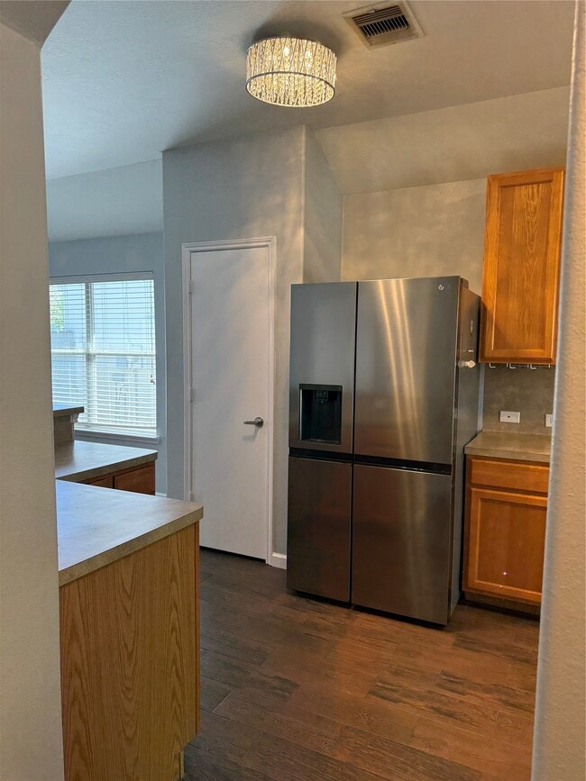 Building Photo - 15327 Summerlyn Point Ln