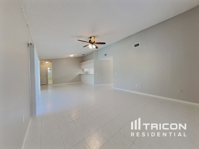 Building Photo - 7419 Valley Ct